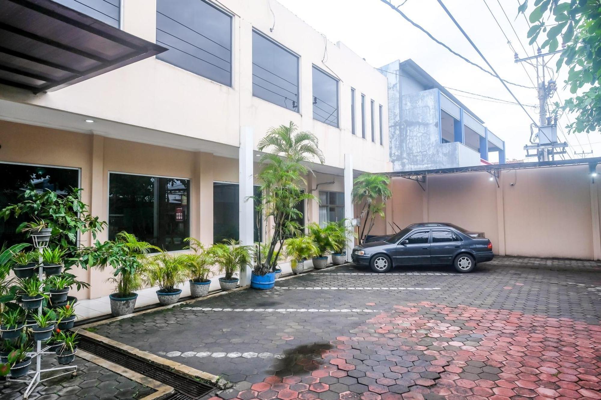 Reddoorz Syariah At Griya Raharja Klaten Екстериор снимка